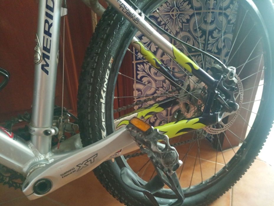 Bicicleta BTT montanha Merida Matts HFS Pro* -  quadro liga leve  - roda 26  - super equipada - pneus novos - Pouco usada