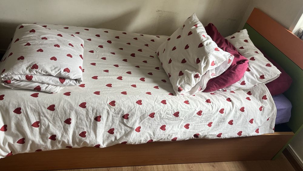 Cama infantil com duas camas