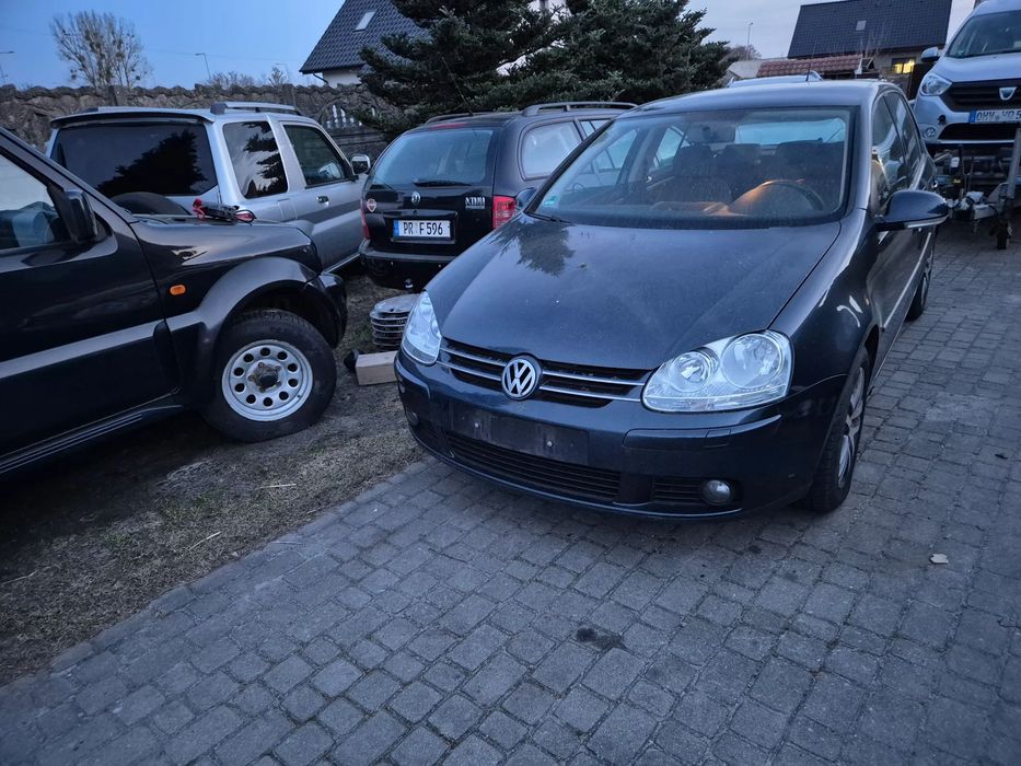 Volkswagen Golf Vw Golf V 1.6 8V MPI benzyna 5 drzwi z Niemiec  Klimatronik