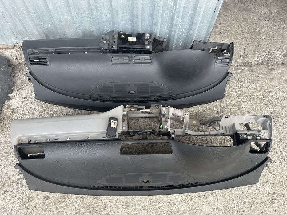 Торпеда Панель Консоль Пассат Б6 Volkswagen Passat B6 безпека