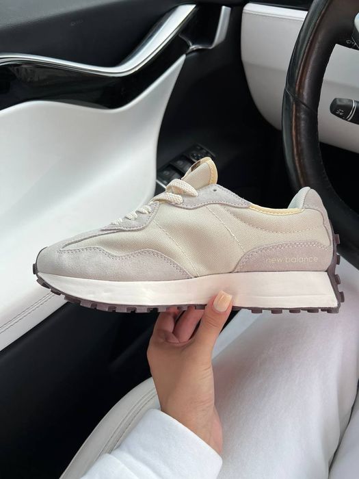 36-45 New Balance 327 Cream
