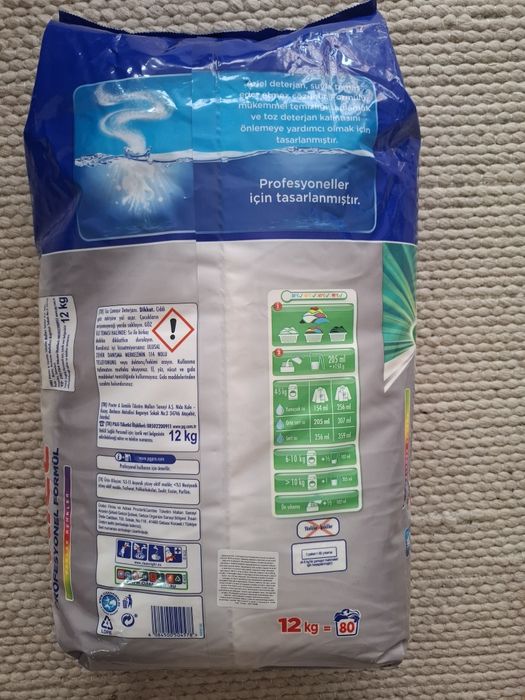 Proszek do prania Ariel 12kg