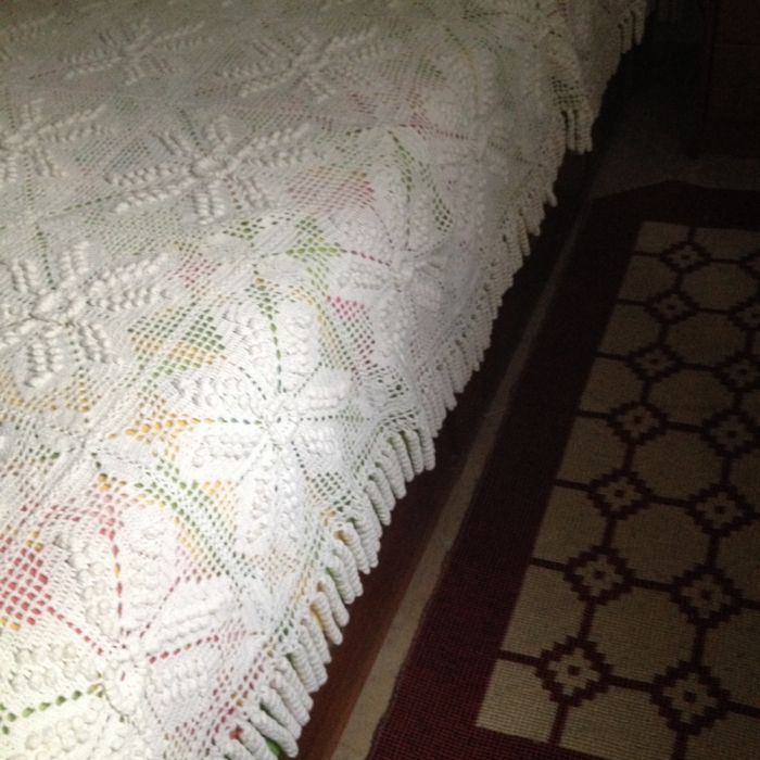 colcha em croché feita à mão