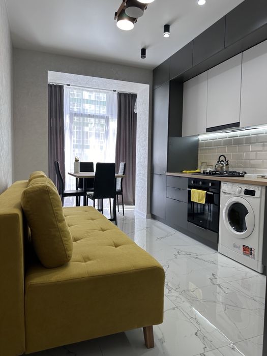 Подобово. Височана 18 Парковка..Центр. Нова