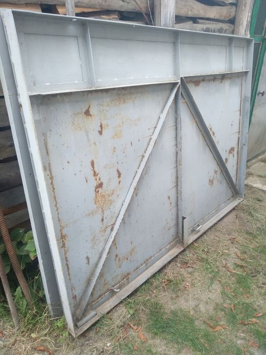 Продам металлические ворота