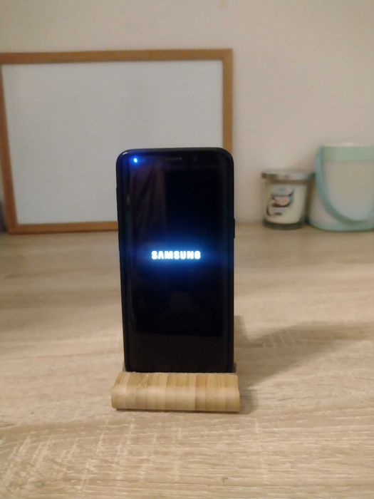 Samsung Galaxy S9 w idealnym stanie i w pełni sprawny