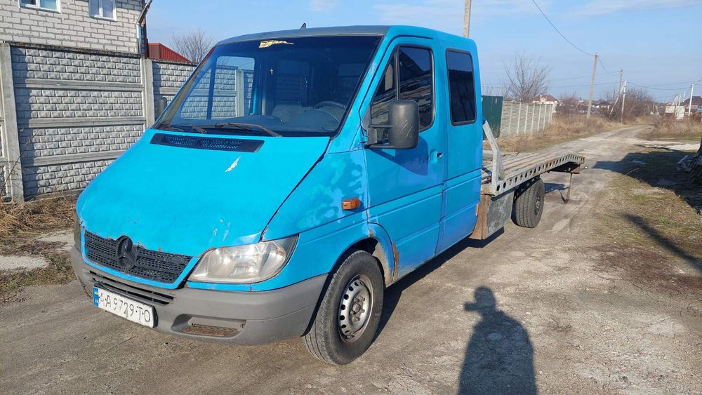 Sprinter MB 2005 рік. 2.7D. вантажний бортовий дубль кабіна.