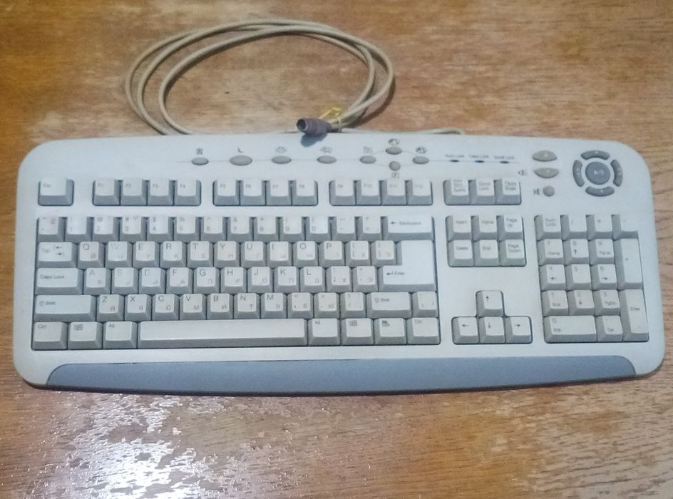 Клавіатури BTC 9000A.,та A4TECH KB-6.,б/в.