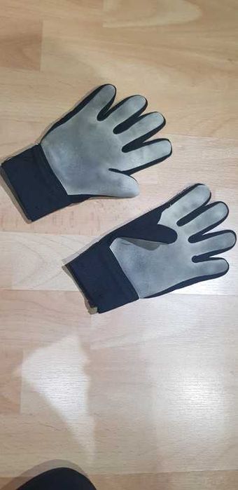 Luvas de Guarda-Redes