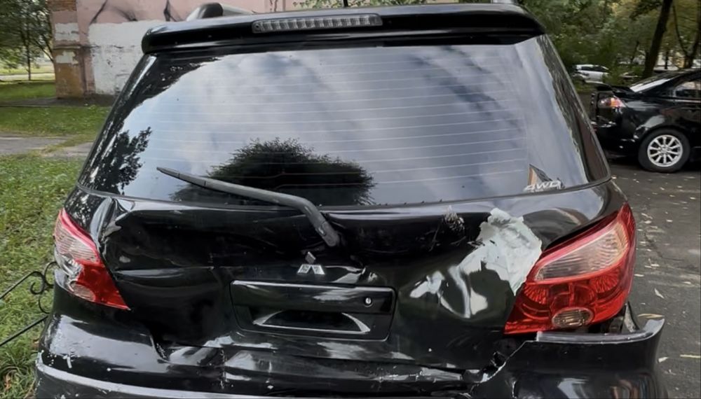 Ляда Кришка багажника Mitsubishi Outlander 2008