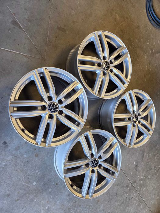 Alufelgi 17" 5x112 VW Golf VII Touran Caddy Passat b5 b6 b7 b8 Tiguan