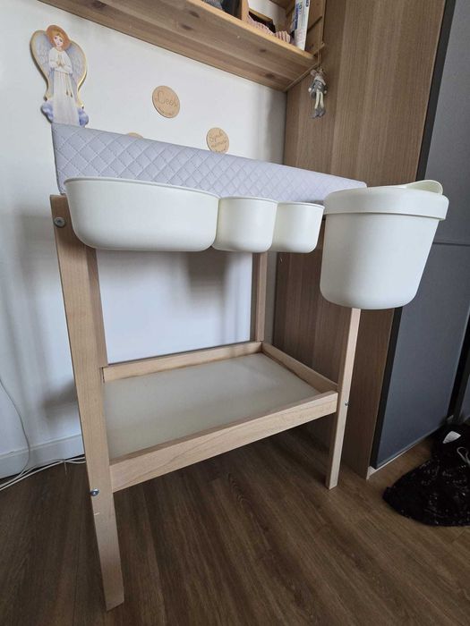 Stół do przewijania Ikea Sniglar z akcesoriami