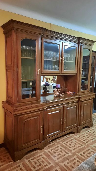 Mavel de sala em madeira