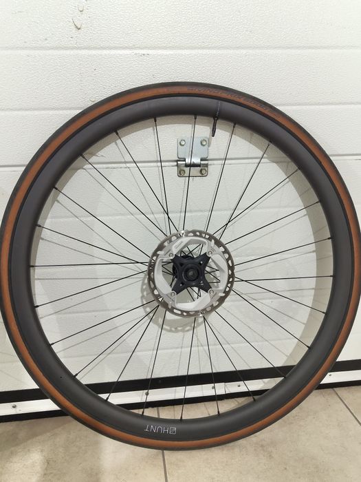 Rodas Hunt carbon 30