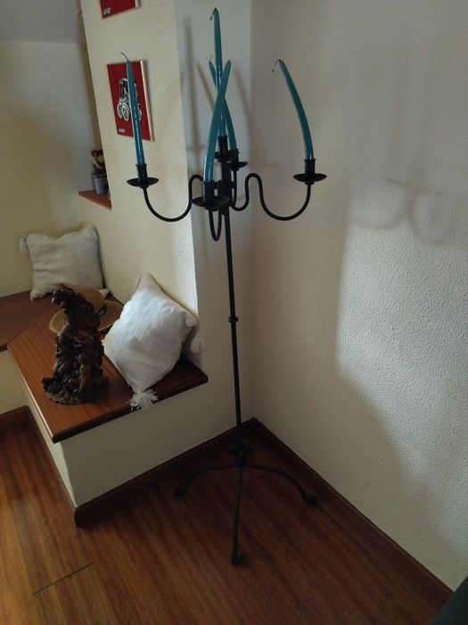 Candelabro em ferro
