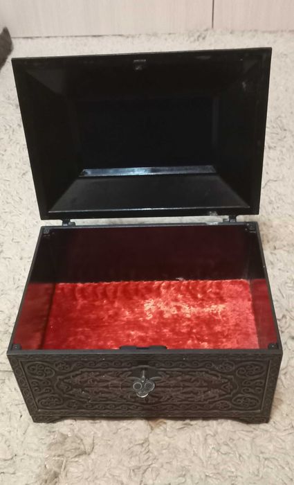 Шкатулка медь и латунь кованная сундук распад СССР с гербом