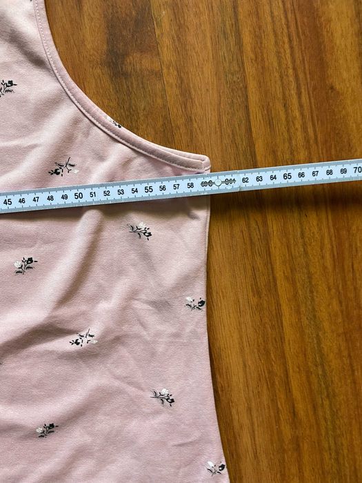 Różowa bluzka na szerokich ramiączkach w kwiaty 3XL / Nr 268