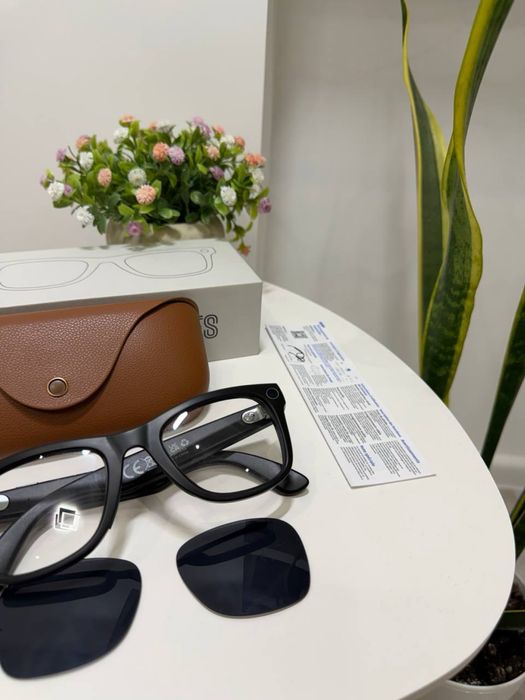 Smart Glasses з камерою