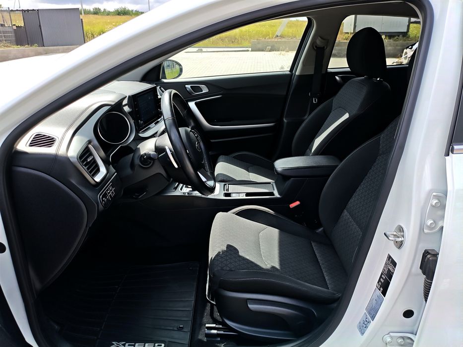 Продам власний Kia XCeed Business 2020 року.
