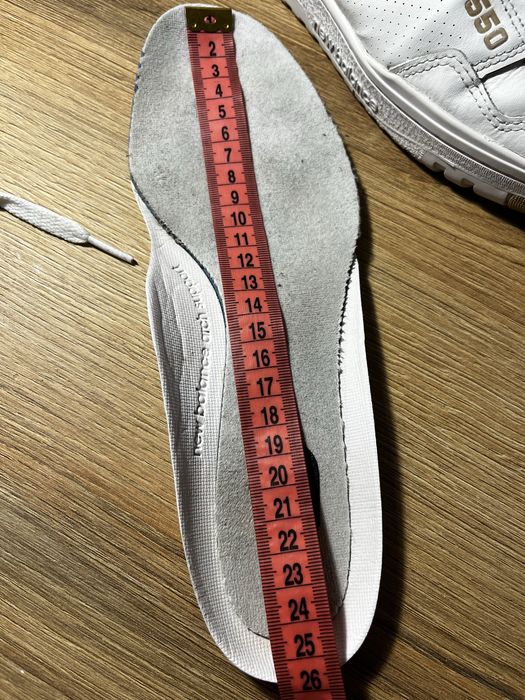 Жіночі шкіряні кросівки New Balance 550 White / Beige