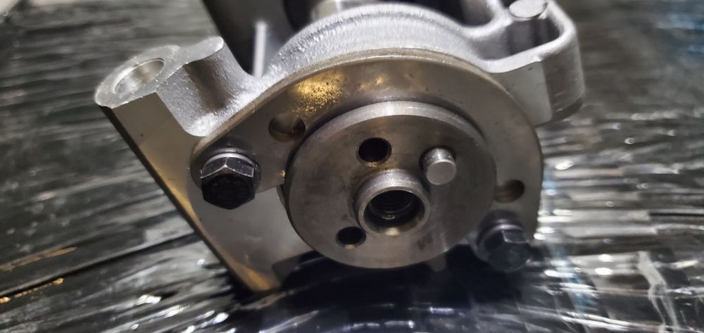 Вал розподільний ВАЗ 2101-07 у зборі