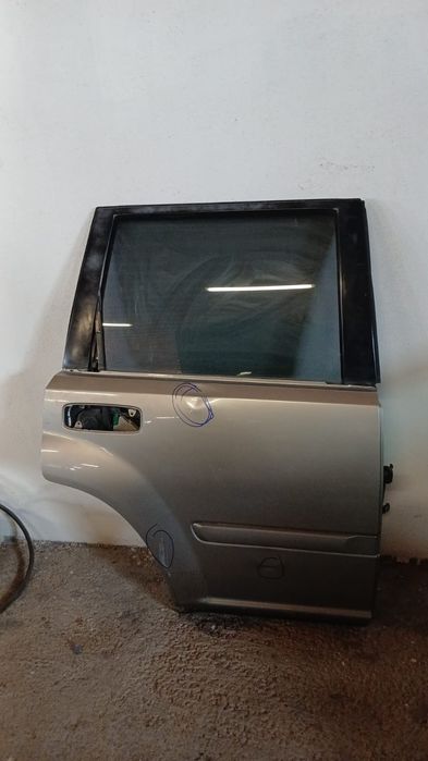 Porta traseira direita nissan x trail ano 2006