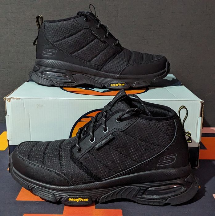 Нові черевики кросівки  оригінал Skechers р.42, устілка 27см. .