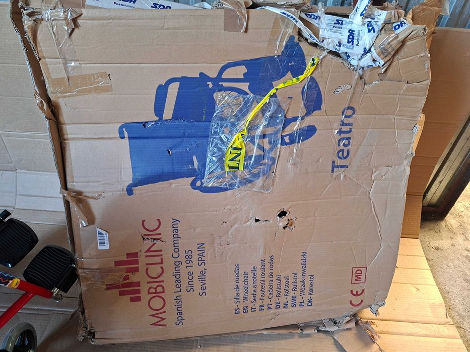 Mobiclinic,Teatro, wózek inwalidzki składany, hamulec na rączkach