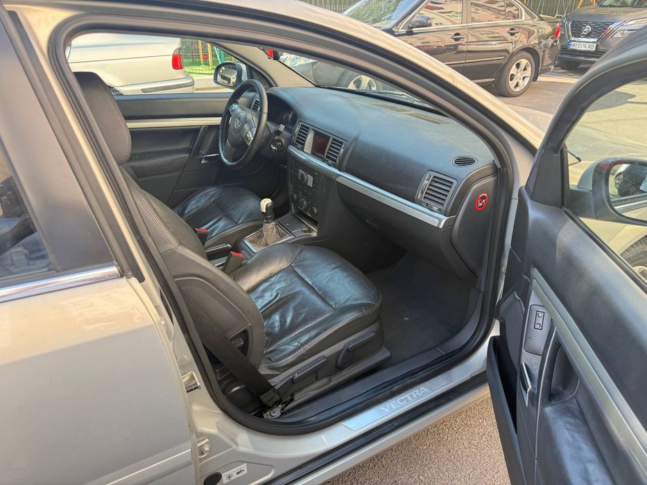 Продам Opel Vectra