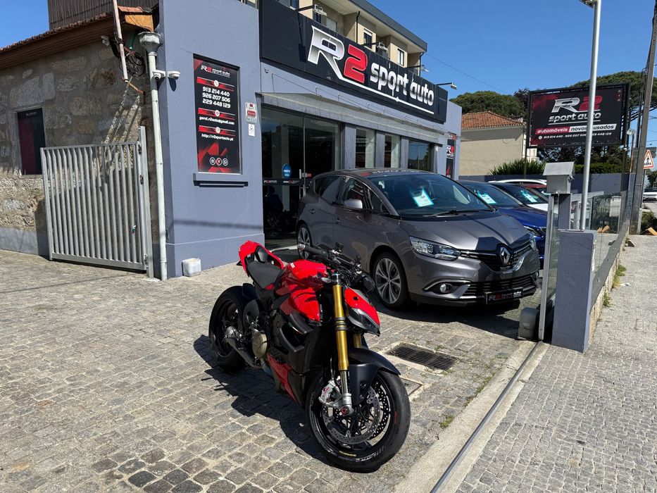Ducati Streetfighter V4S