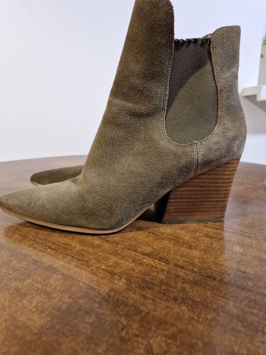 Kendall & Kylie botki zamszowe