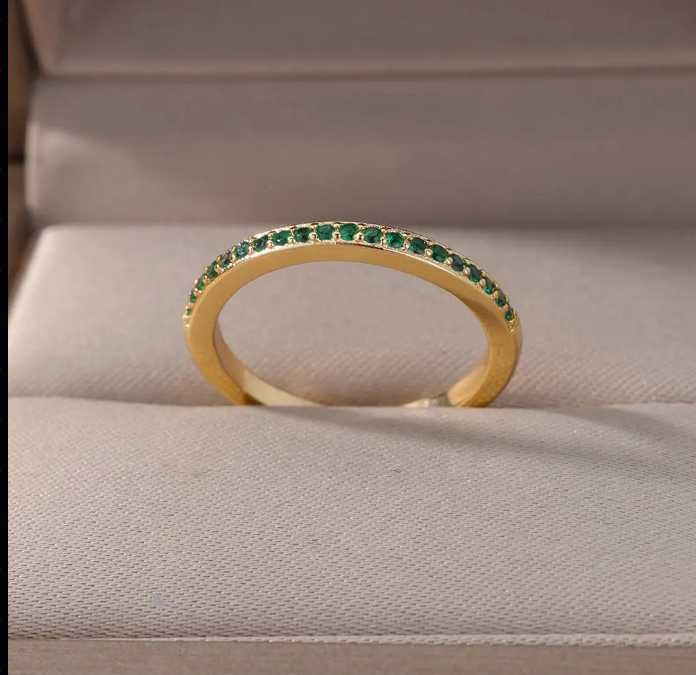 Anéis dourados delicados com pedras coloridas ENVIO GRÁTIS NOVO