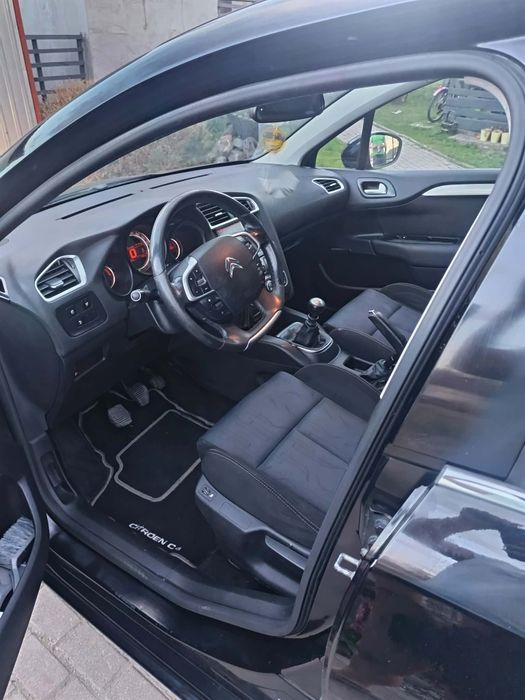 Samochód Citroen C4