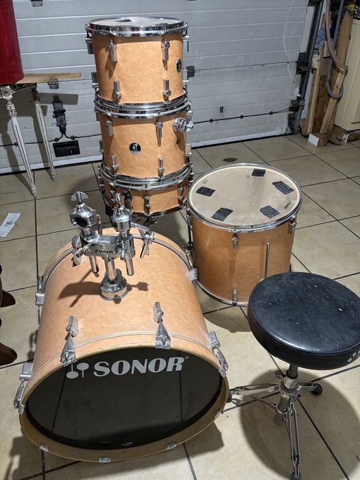 Bateria Sonor 1007 cor de madeira