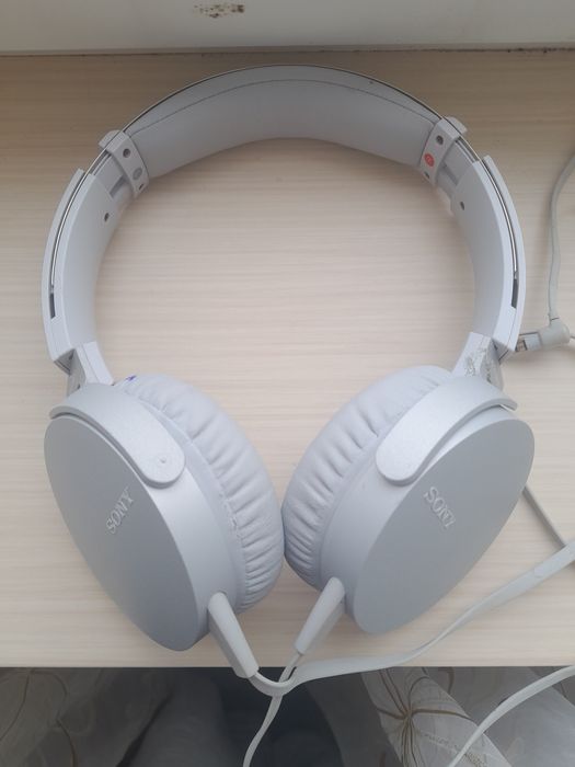 Sony extra bass mdr-xb550