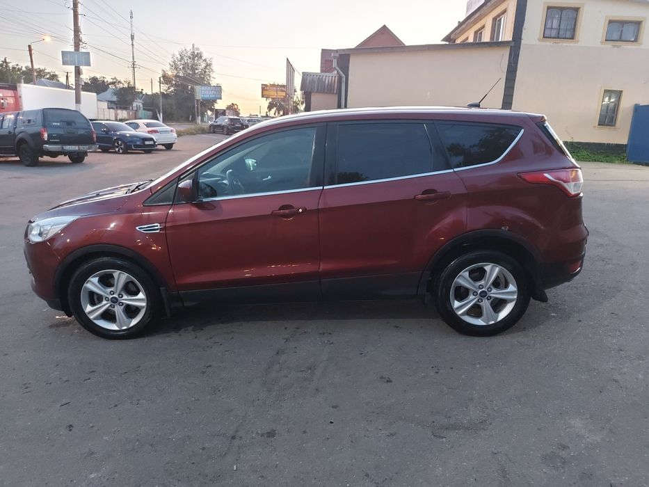 Продам Ford Escape