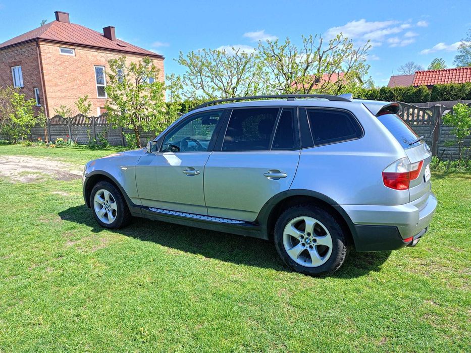 Samochód BMW x3 e83