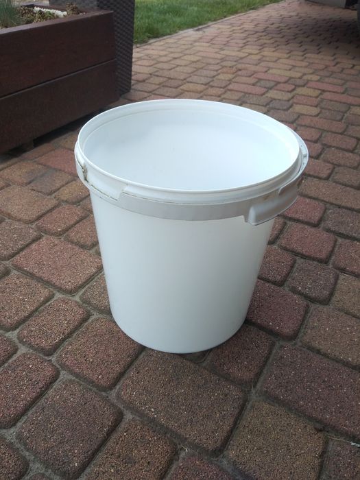 Wiadro wiaderko białe 15l