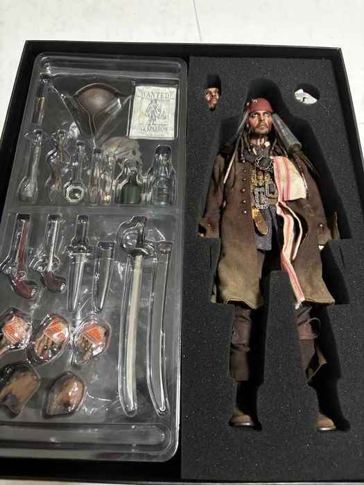 Figura Hot Toys Pirates of the Caribbean Jack Sparrow DX15