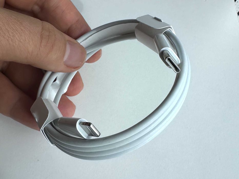 Кабель   USB-C to Lightning 2 м Білий White