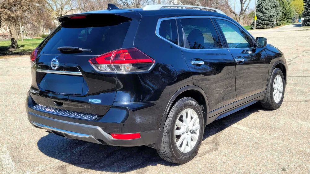 Nissan Rogue S      2019