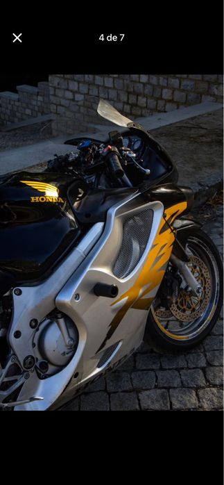 Honda CBR600F4 99’ A2
