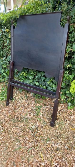 Camas solteiro mogno