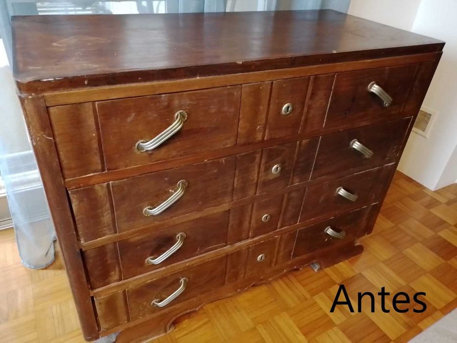 Móvel restaurado e modernizado