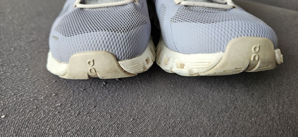 Sneakersy  On damskie