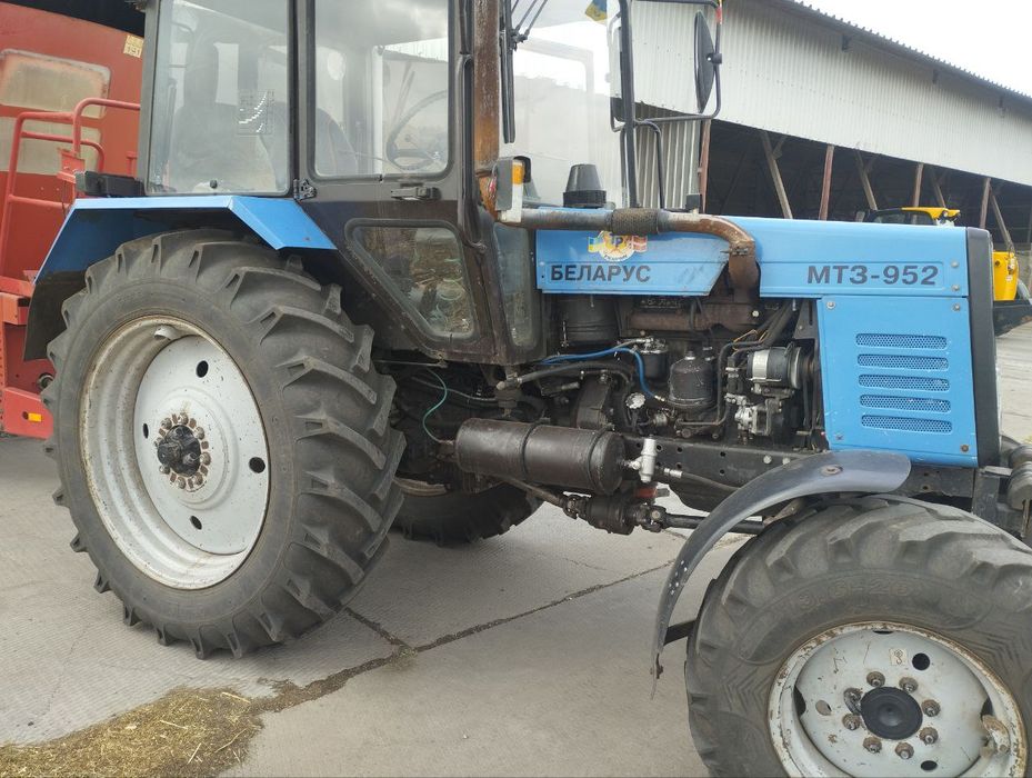 Продам трактор беларус