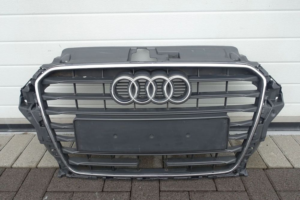 ATRAPA GRILL AUDI A3 8V3 13-15r.  Sline RADAR