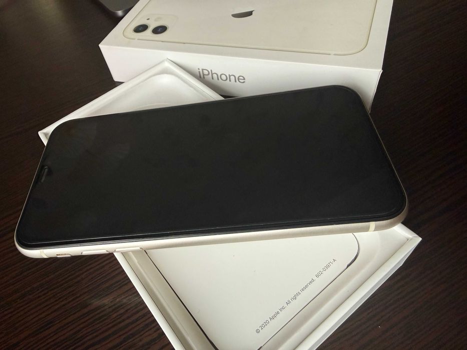 Apple IPhone 11 128gb ідеальний стан