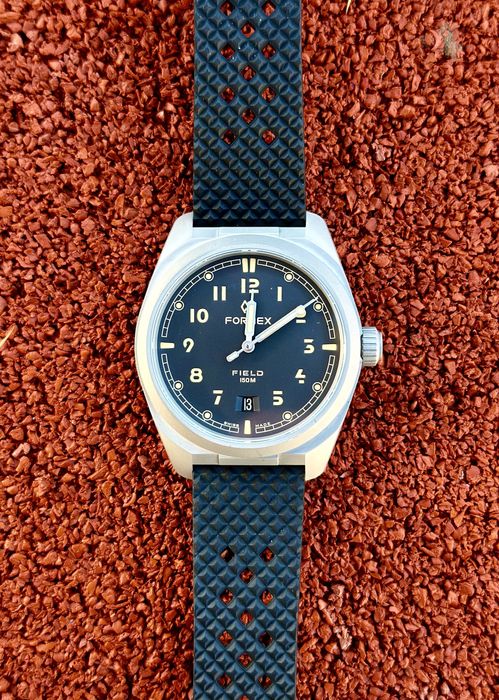 Zegarek Formex Field Ash Gray tytan Sellita SW200.