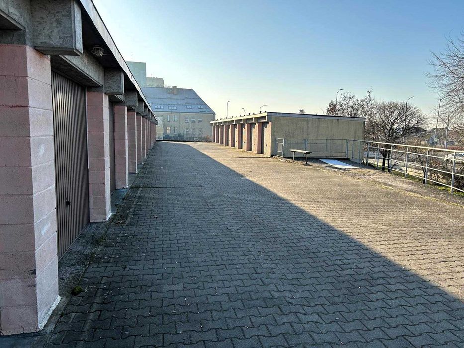 Okazja ! - Garaż murowany  przy ul. Romera /Szafera